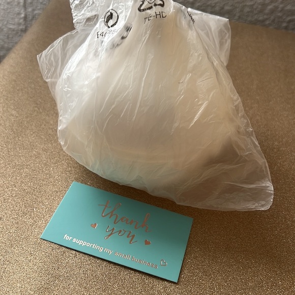 Onion 🧅 keeper by tupperware - Picture 3 of 3